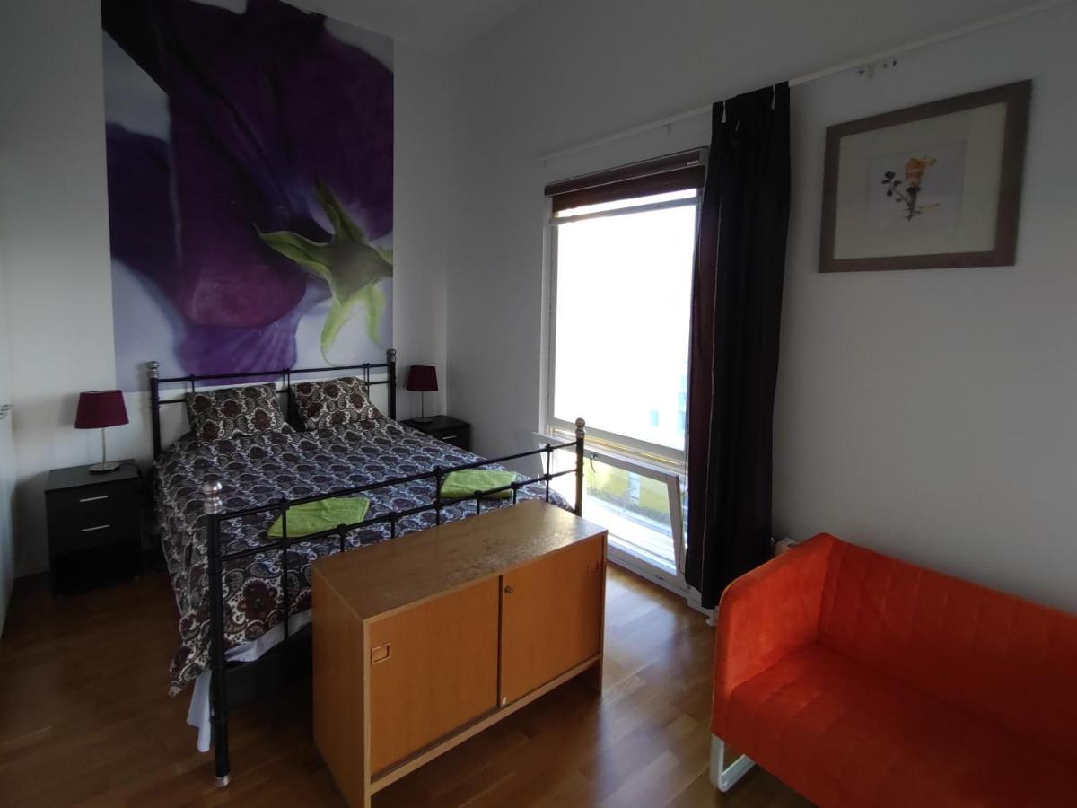 Apartamento Helsinki Penthouse Near The West Harbor Exterior foto